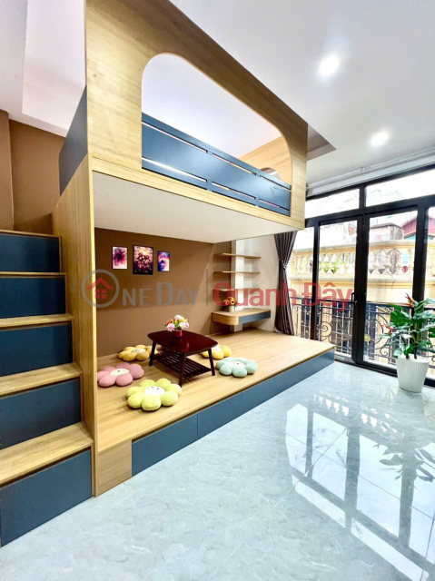 (Cực hiếm) Căn hộ Duplex 28m2 ngõ 147 Vũ Tông Phan - Máy giặt riêng - Cách phố 30m - Nhận xe điện _0