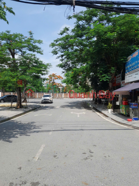 HOUSE FOR SALE IN KIM GIANG - THANH LIET, 200\\/235 SQM, 4 FLOORS, 9 M FRONTAGE, PRICE 52 BILLION Sales Listings