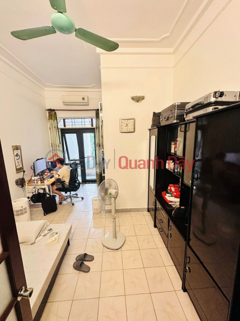 House for sale on Hang Ga street, 26m2, 4 floors, 3.5m frontage, 25.8 billion, wide sidewalk, 2-way road, top business _0