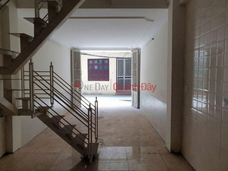 Property Search Vietnam | OneDay | Residential | Rental Listings House for rent in lane 2 Dai Tu, 3 floors x 42m2, 3 bedrooms, 8.5 million for family or group