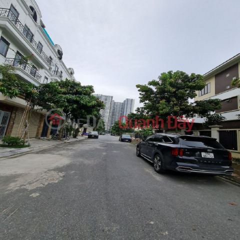 Land for sale Resettlement area Gia Lam – Hanoi. 80m2, nearly 6m frontage, 13m road with sidewalk. Contact 0989894845 _0