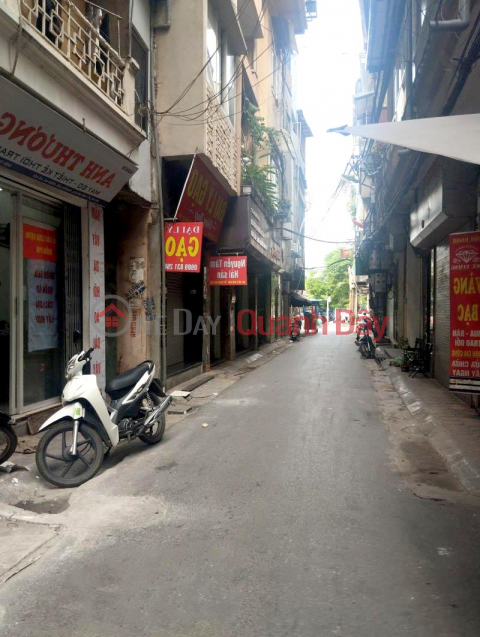 KIM HOA street surface - DONG DA - BUSINESS - SIDEWALK - CAR PARKING - A little 4 BILLION _0