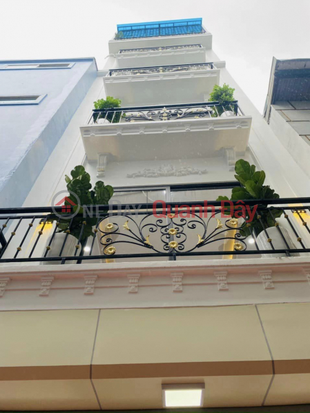 BEAUTIFUL 5-STOREY HOUSE - CAR PARKING AT THE DOOR - ALLEY CONNECTING IN EVERY WAY<br \\/> PRICE ONLY 5.X BILLION Sales Listings