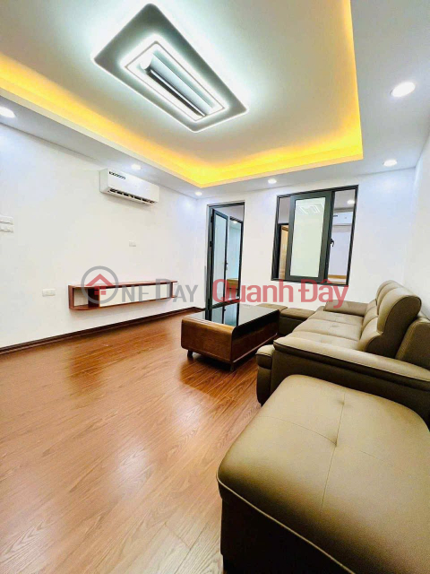 Tầng 2 TT Nguyên Hồng, 80m2 sử dụng, 3PN, Mới đẹp tiện nghi, 4.95 tỷ _0