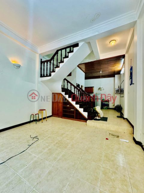 SUPER HOT-VERY RARE-Alley 59 Hoang Cau, Cars can avoid, Good business 42m2\/5Floors\/Front 4.4m 16.5 Billion _0