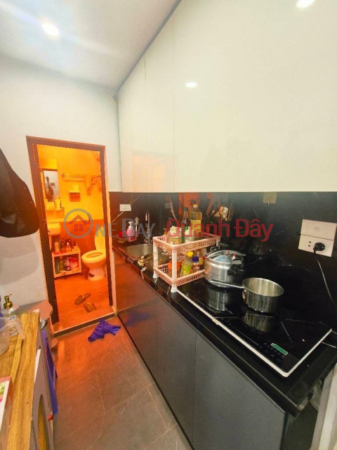 Apartment in Nghia Tan collective housing, 2nd floor - 50m² - Price 4.25 billion VND - Parking available at the building entrance. _0