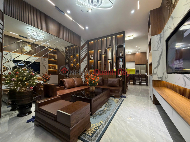 Bán nhà Hoàng Cầu, 61m2, 4 tầng, mặt tiền 4m, 25.8 tỷ, vỉa hè, ô tô tránh, kinh doanh | Việt Nam, Bán, đ 25,8 tỷ