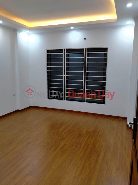 đ 3,7 tỷ | Bán Nhà Nguyễn Trãi 33m x 5 Tầng Ô Tô Đỗ Cổng Giá 3.7 Tỷ.