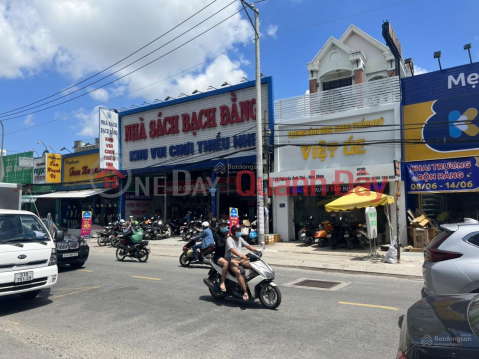 The owner needs to sell 03 apartments in front of Nguyen Anh Thu street, Thoi Tam Thon, Hoc Mon, HCMC. _0