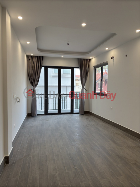 HOUSE FOR SALE IN YEN HOA - CAU GIAY CENTER - NEAR CARS - 7 FLOORS - ELEVATOR - 46 SQUARE METERS - PRICE 11 BILLION MORE Sales Listings