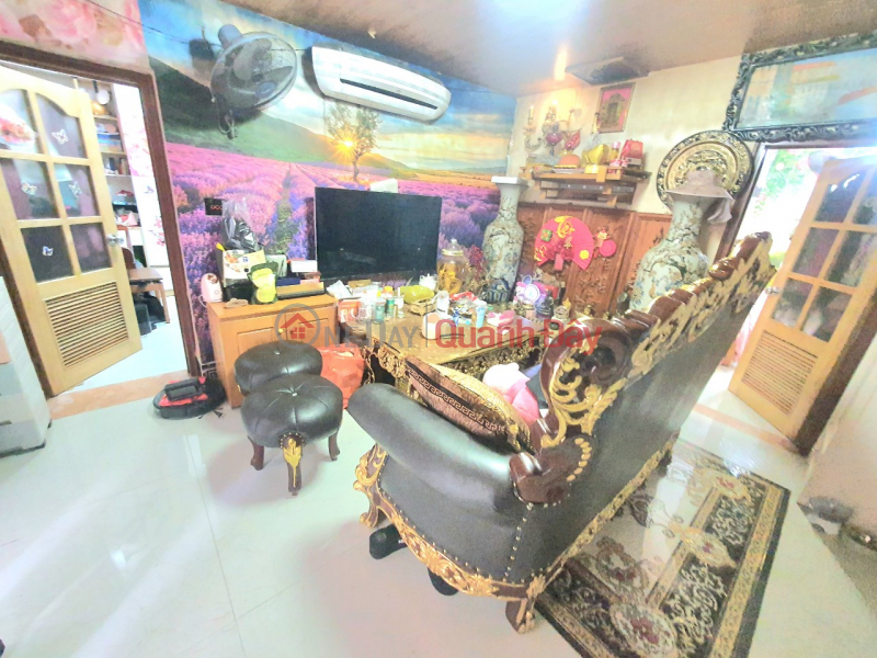 | Please Select | Residential | Sales Listings đ 3.5 Billion