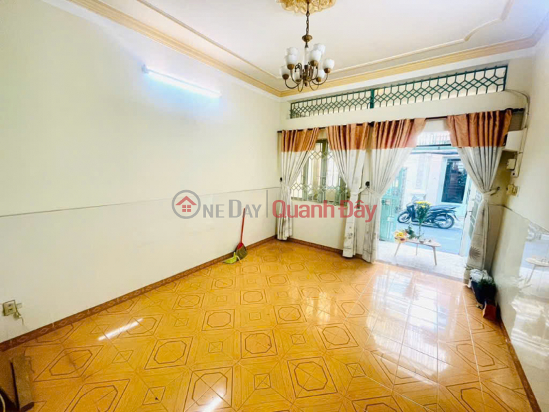 SIÊU PHẨM NGAY PHỔ QUANG - ĐẲNG CẤP VIP SÂN BAY - CHỦ HỢP TÁC - 3 TẦNG KIÊN CỐ GẦN MẶT TIỀN - NGANG 4.2X15.5, Việt Nam | Bán | đ 13,9 tỷ