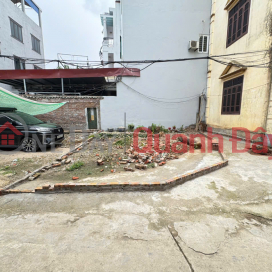 Bán đất lô góc 2 mặt tiền - sát KCN Quang Minh - 50M2 full thổ cư - ô tô đỗ cửa _0