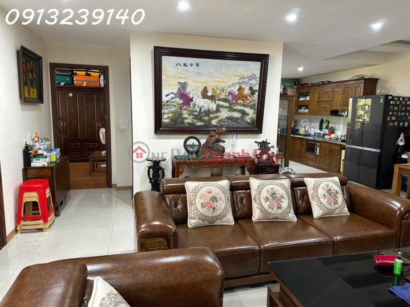 I (Owner) need to sell an apartment at 25 Lac Trung Apartment, Vinh Tuy Ward, Area 156m2, Price 85 million\\/m2 Sales Listings