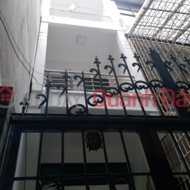 La Thanh House for sale 70m2, 4 floors, central house with 3 steps to the street, near schools, hospitals, parks _0