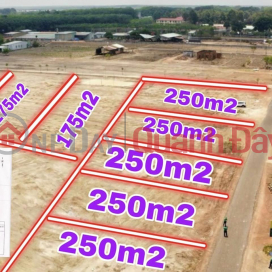 Dong Xoai City land is ready to be registered, notarized immediately 250m2/668 million/plot _0