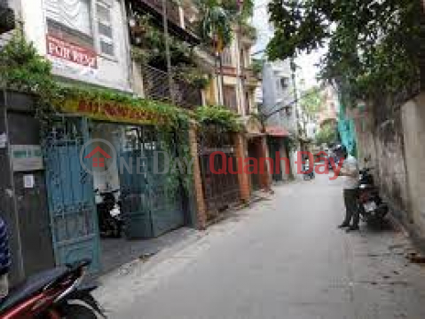 Selling house in Hoang Quoc Viet lot, area 68m2, building 5 floors, 5m frontage, price 12.6 billion VND _0