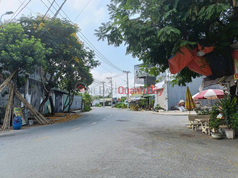 Căn nhà góc 2 mặt tiền kinh doanh - Đường 8m , KDC đông đúc, nhà mới đẹp, sổ đã hoàn công Niêm yết bán