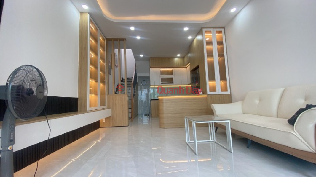 Near Ward 13 People's Committee - 16-seat social area - (4 x 10.5)m - 2 floors | Vietnam Sales | đ 4.3 Billion