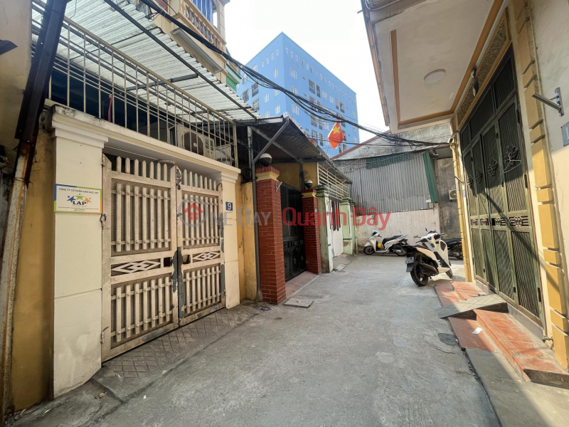 OWNER NEEDS TO SELL HOUSE ON TRUONG DINH, 66m2 x 2 FLOORS, NEXT TO THE STREET, DIVIDED, CARS, PRICE 8.6 billion Sales Listings