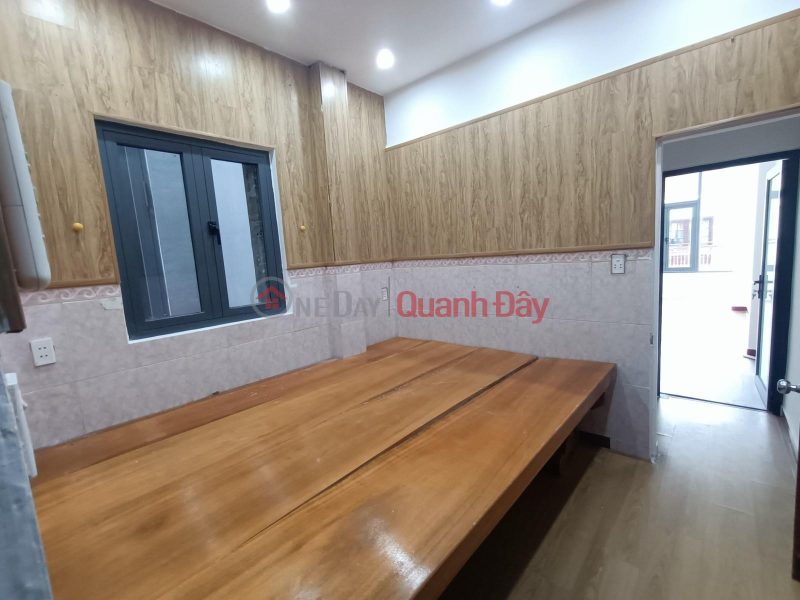 Property Search Vietnam | OneDay | Residential Sales Listings | The house is close to the front of Tran Cao Van, Thanh Khe, with genuine wood paneling, and is a pleasure to live in.