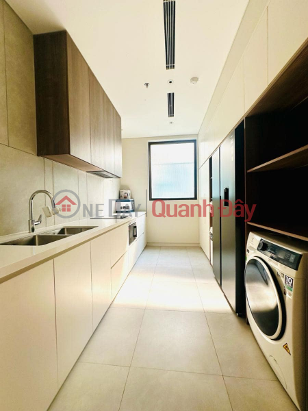 đ 187 Billion | House for sale on Doan Tran Nghiep street, 150m2, 11 floors, elevator, 2 basements, 6.5m frontage, 187 billion, top business