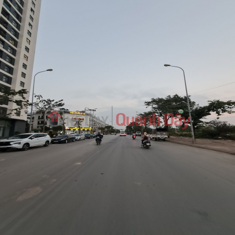 Gia Lam resettlement, near the lake, main road. 35m2 investment price. Contact 0989894845 _0