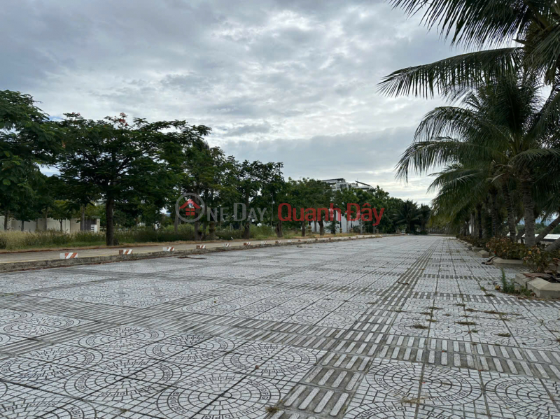 SUPER PRODUCT WITH RIVER VIEW - HIGH PROFIT INVESTMENT OPPORTUNITY - IDEAL LIVING SPACE Sales Listings