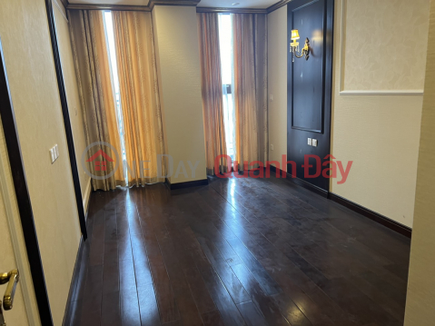 Owner rents apartment 102m HC Golden City _0