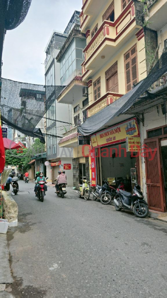 Property Search Vietnam | OneDay | Residential | Sales Listings | Kim Giang Super Product, trucks avoid parking, corner lot, bustling business
