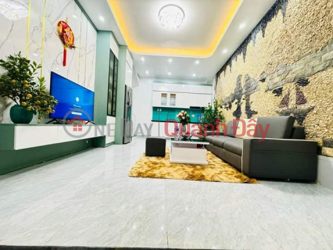 TRUONG DINH STREET Area: 40M2 PRICE: 3.58 BILLION 3 FLOORS 3 BEDROOM MT: 4.5M NEAR STREET. _0