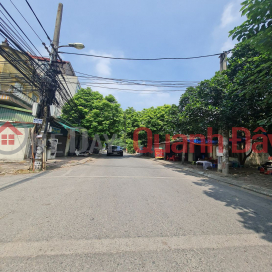 Over 5 billion to have a super nice plot of land 66m2 car-friendly in Gia Lam, Hanoi. Contact 0989894845 _0