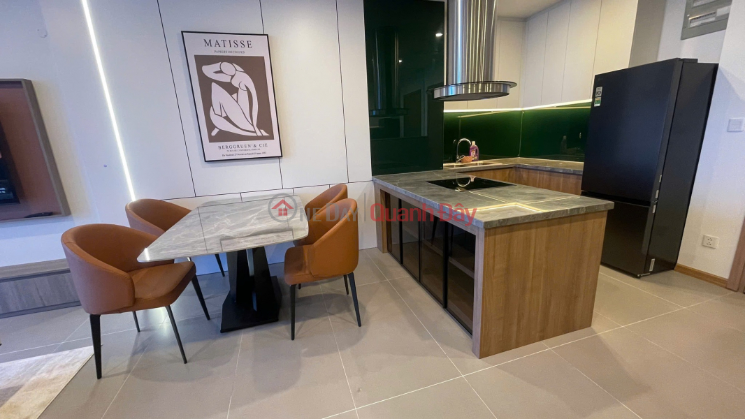 Sam Tower Apartment for Rent 2 Bedrooms - 28th Floor, Nice View, Attractive Price Rental Listings