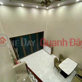 CHO THUÊ NGUYÊN CĂN KIM NGƯU, Ô TÔ ĐỖ CỬA, NỘI THẤT 33M 3,5T, 11TR 0903258273 _0