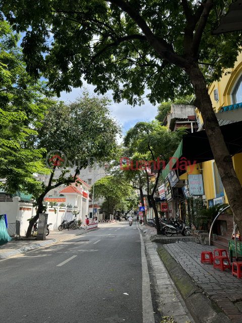 2-SIDED HOUSE ON DUONG QUANG HAM STREET - BUSINESS BUSINESS - 15M TO STREET - CAR ACCESS TO HOME - 47m - 14 BILLION _0