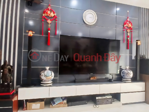 Bán gấp nhà Lạc Long Quân Tây Hồ, gần phố, gần ô tô 44m² giá 9.6 tỷ _0