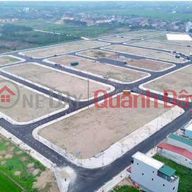 LAND IN NGOC LAM VILLAGE (QUYNH NGOC DISTRICT),NEAR THE MARKET AND COMMUNE CENTER, PRICE 1.5XX BILLION VND. _0