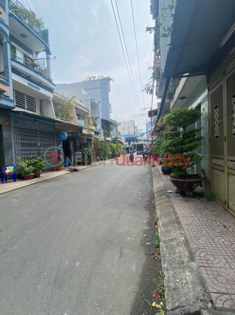 CENTRAL HOUSE FOR SALE IN DISTRICT 11, CORNER HOUSE WITH 2 sides AVOIDING TRUCK Alley, 1 AXLE 50M AXLE TO LAC LONG QUAN FRONT, HOUSE 4 _0