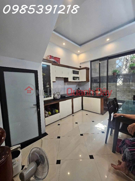 10M RA ĐƯỜNG BỜ SÔNG- TRƯƠNG ĐỊNH- 40M2- 5T- 10.85TỶ NGÕ 3 GÁC TO THÊNH THANG | Việt Nam, Bán đ 10,85 triệu
