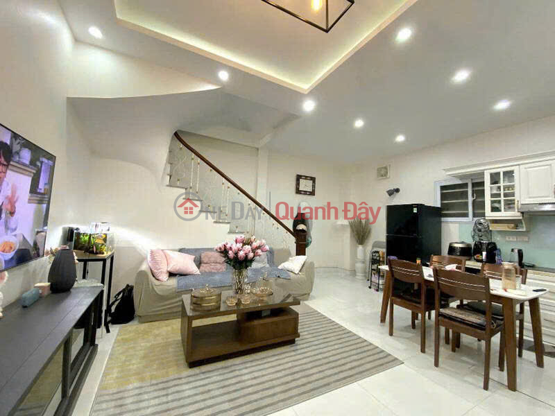 (BÁN NHÀ KHU VỰC NGUYỄN VĂN CỪ - LONG BIÊN - NHÀ THOÁNG SÁNG - CÁCH Ô TÔ ĐỖ 10M,NHÀ DÂN XÂY ĐẸP) Niêm yết bán