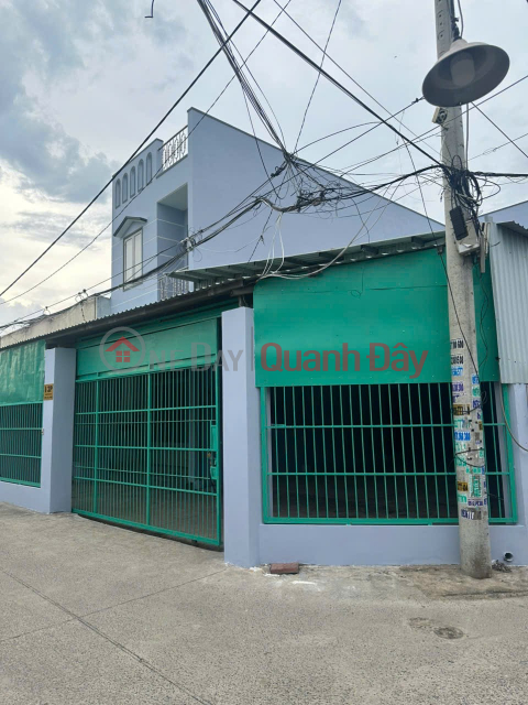 HOUSE IN A PRIME LOCATION - GOOD PRICE - OWNER NEEDS TO SELL QUICKLY in Ba Diem Commune, Hoc Mon District _0