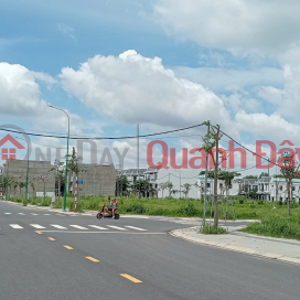 Land for sale 90m2 100% residential land near Vsip2 and My Phuoc. Right in Hoa Loi Ward, Ben Cat City, Binh Duong. Cheap price, loan support _0
