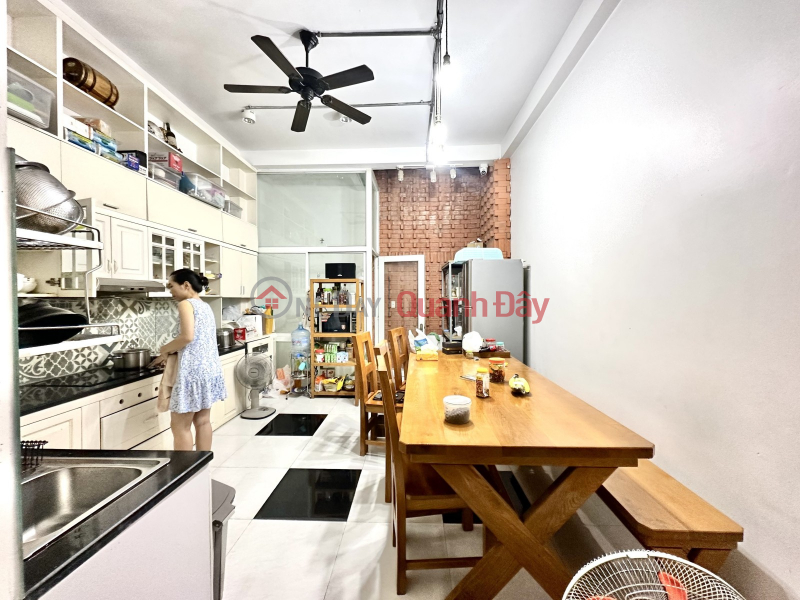 Property Search Vietnam | OneDay | Residential | Sales Listings House for sale on Cach Mang Thang 8 Street, District 10, area 4x12, 3 floors, only 5.3 billion.