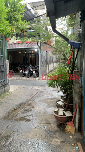 NGUYEN HONG DAO LARGE HOME, 4.5x18m, 3 BEDROOM, ONLY 9 M, Vietnam Rental đ 9 Million/ month