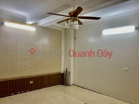 Owner rents out a beautiful new apartment, Van Chuong Area, 98m2* 4T- 25 Million, Office, Business, Restaurant _0