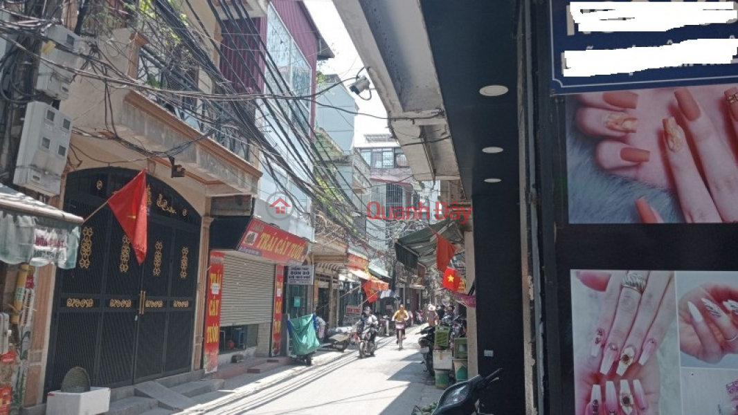 House for sale in Kham Thien Market, Dong Da, 30m2, 3 floors, MT4m, near the street, price 3 billion VND, Vietnam | Sales | đ 3 Billion