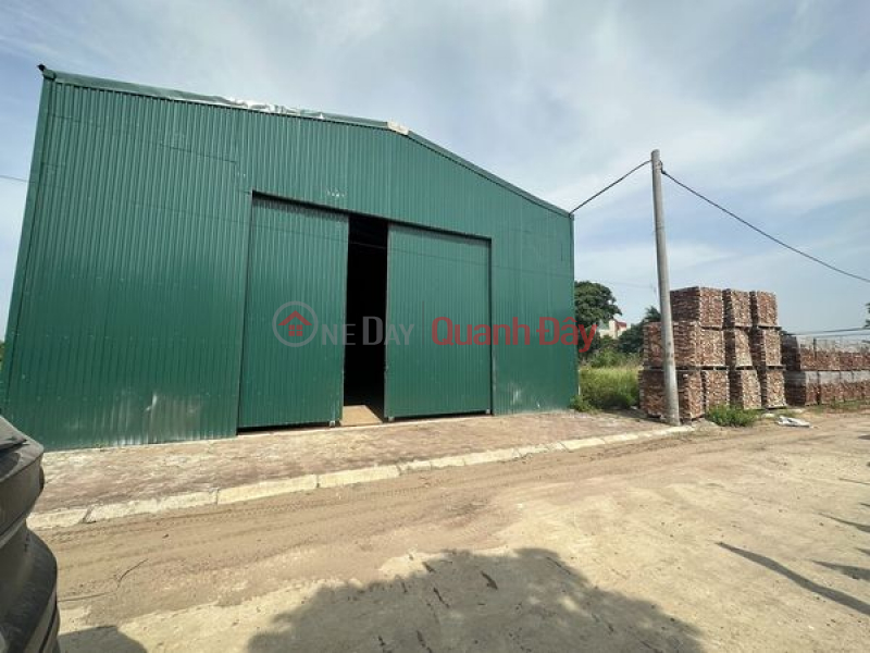 Selling 300m of workshop warehouse, container truck with wide frontage right in the center of Thuong Tin, price only 9 billion Sales Listings