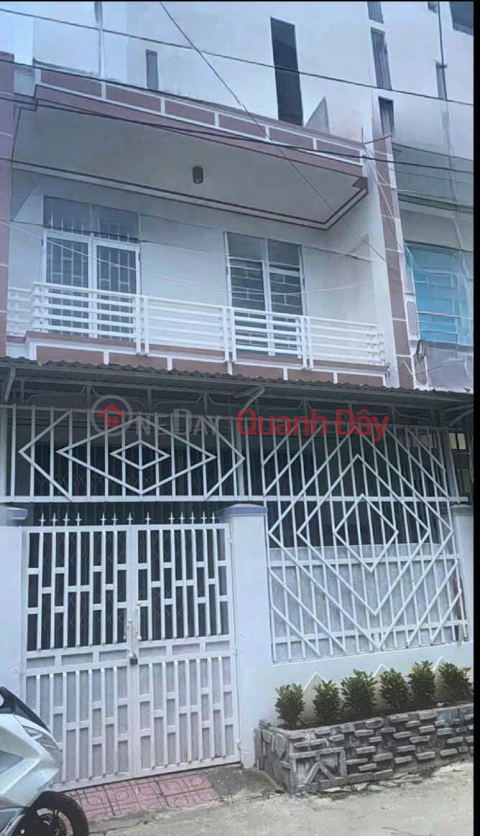 OWNER NEEDS TO QUICKLY BUY A 2-STORY HOUSE IN VINH HOA HON XEN AREA PRICE ONLY 2TY8 _0
