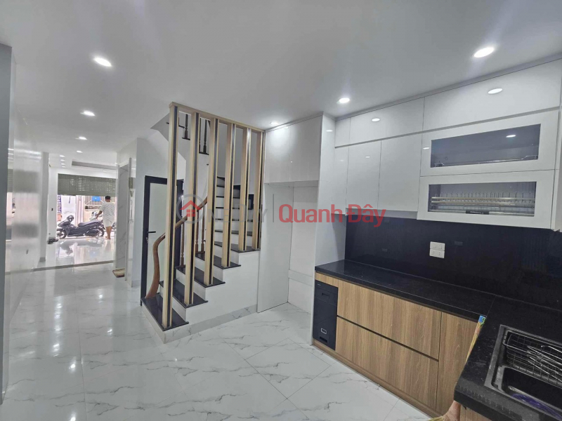 Property Search Vietnam | OneDay | Residential Sales Listings | Super product Tan Mai 5 floors elevator, car garage for business regardless 48m2 price 12.8 billion.