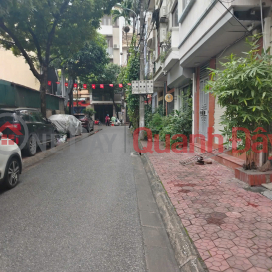 PHÂN LÔ TRUNG KÍNH – MẠC THÁI TỔ 7 TẦNG THANG MÁY – NỘI THẤT SANG, SỊN, MỊN _0